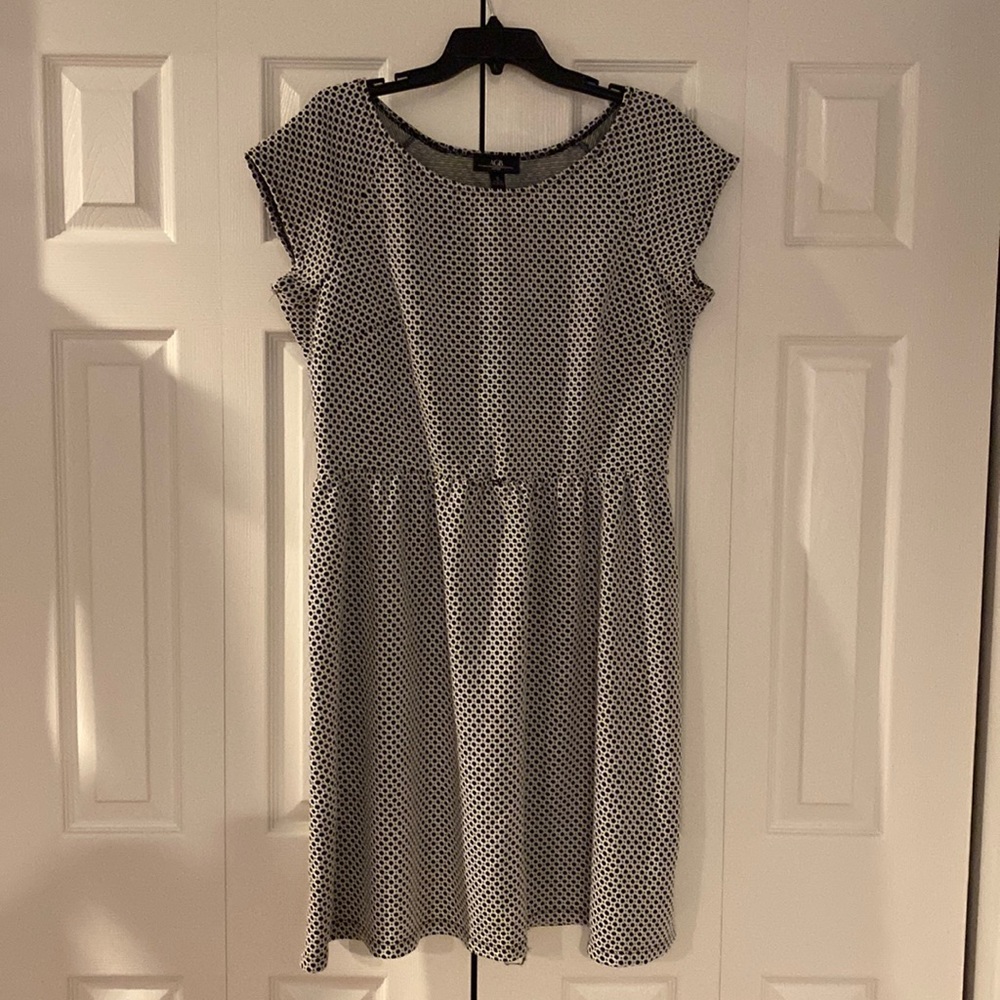 AGP dress with white and black. Size 16